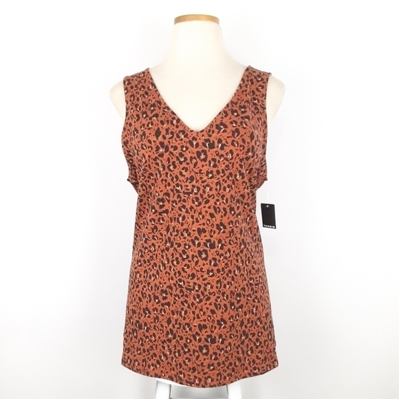 NWT Torrid | Leopard V-Neck Foxy Tee - Picture 2 of 11